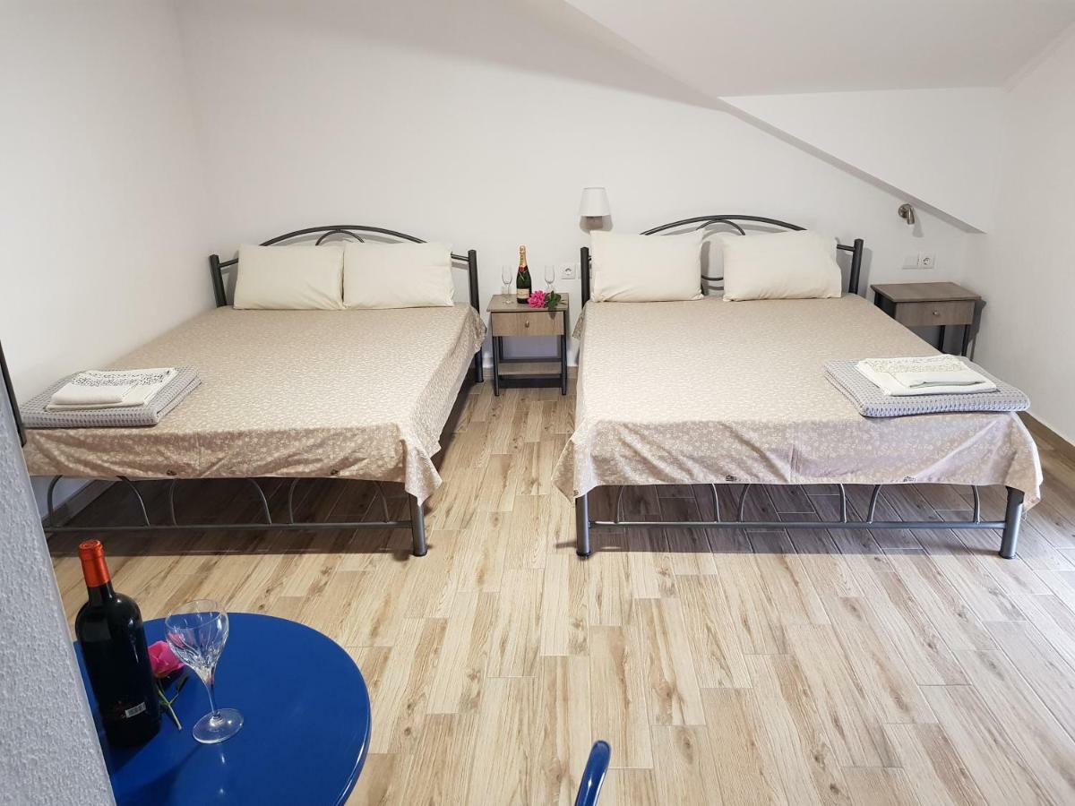 Villa Giannis Apartments Vrasná Esterno foto