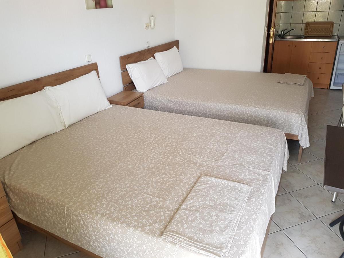 Villa Giannis Apartments Vrasná Esterno foto